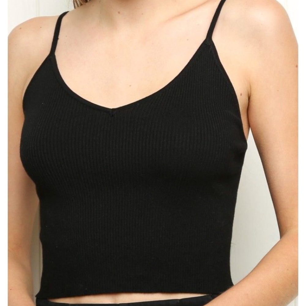 BRAND NEW BRANDY MELVILLE KNIT TANK